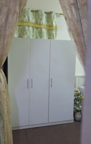 3 Doors Cupboard 51×140 cm