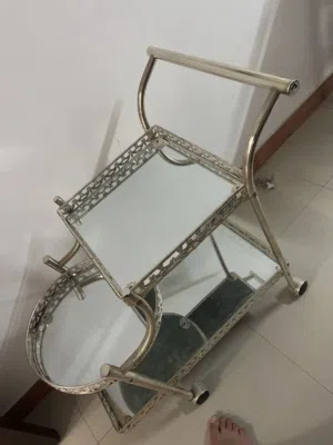 طاوله للضيافة
