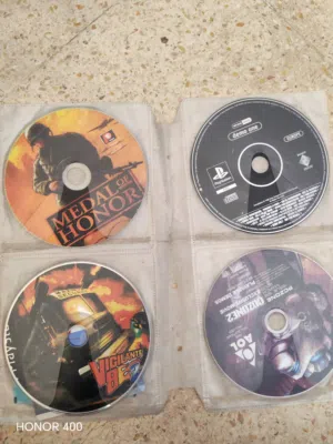 Play Station 1 Original Games 80% Copy 20% بحالة جيدة جدا مع 30 CD فاضي محانا