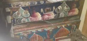 شنطة حديد لتخزين الملابس والأدوات