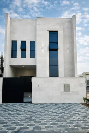 Its location is very close to Sheikh Mohammed Bin Zayed Road, with a fast and easy exit to Dubai