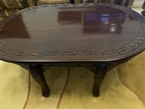 طاولة وسط خشب