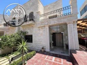 500 m2 4 Bedrooms Villa for Rent in Amman Abdoun