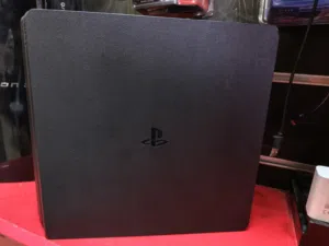 بلاي ستيشن فور معدل 1000 جيجا بحال الجديد