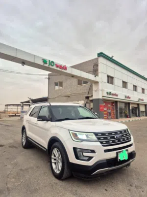 Used Ford Explorer in Zarqa