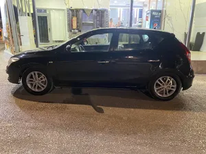 used-hyundai-i30-in-qalqilya