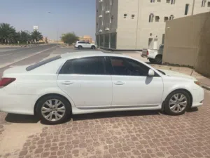Used Toyota Avalon in Al Dakhiliya