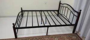 سرير حديد للبيع