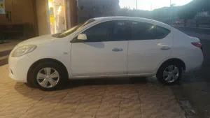 Nissan sunny 2014