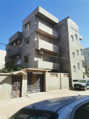 دور ارضي للبيع في عماره شوف الوصف