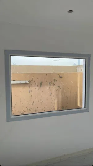 أعمال زجاج وألمنيوم