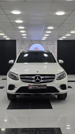 مرسيدس GLC 300... مو مجرد سيارة، هيبة على الطريق  الفخامة وصلت... والباقي عليك!