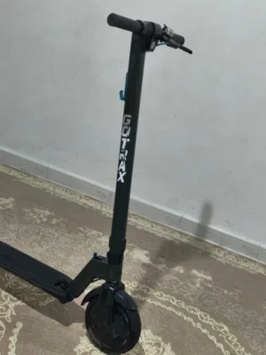 سكوتر كهربائي بدون مقعد