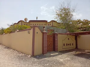 170 m2 4 Bedrooms Townhouse for Rent in Al Dhahirah Ibri