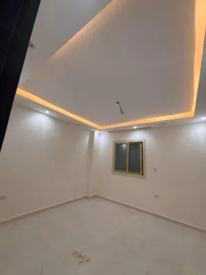 شقة للايجار حي خامس عقد اول تشطيب سوبر لوكس