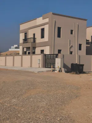 212 m2 3 Bedrooms Townhouse for Sale in Dhofar Taqah