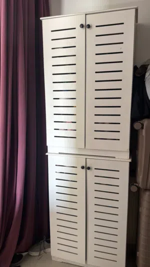 جزامة ابيض اللون