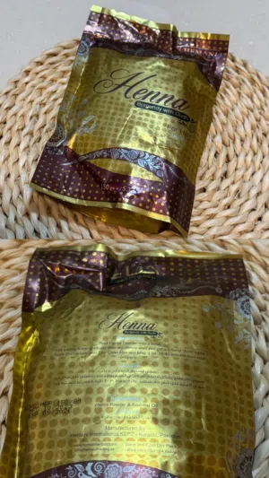 الحناء الباكستاني القمة في الروعة يضيف لون جميييل للشعر وسريع في ثبات اللون حناااء برغندي مع العود
