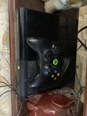 اكس بوكس 360 Elite للبيع