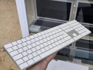 Apple Magic Keyboard With Numeric Pad لوحة مفاتيح ابل