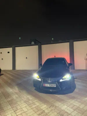 للبيع لكزس Is250 وارد امريكي F sport فل مواصفات