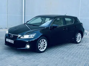 لكزس CT 200h هايبرد موديل 2012 كلين تايتل