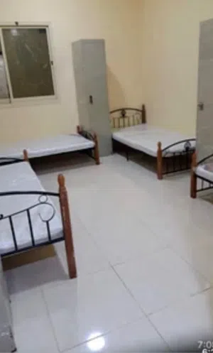 سكن مشترك شاب عربي