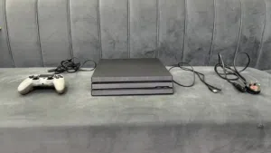سوني فور برو للبيع بسعر ممتاز