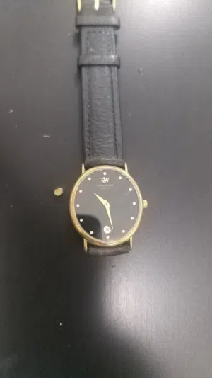 ساعة قديمة مميزة للبيع