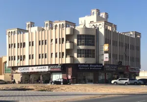 بناية مميزة وزاوية للبيع في الروضة 2 - عجمان