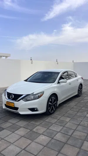 Used Nissan Altima in Al Dhahirah