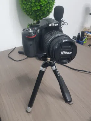 كاميرا Nikon D5200 للبيع