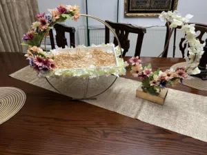 هلال مورد و صينية توزيعات موردة