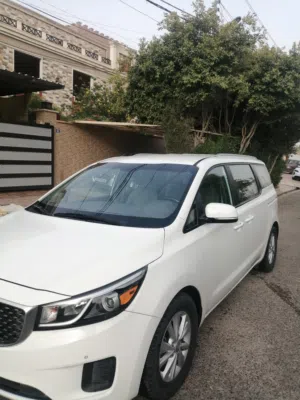 KIA sidona
