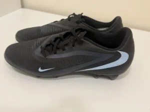 Nike phantom gx3 academy black color