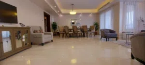 شقة مفروشة فرش فاخر جدا في - دير غبار - ثلاث غرف نوم لم تسكن (ID#: 6916)