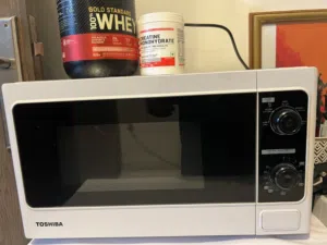 Microwave oven - Toshibha (20 liter’s)