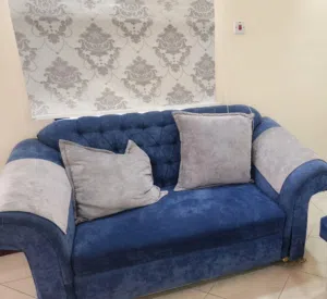 للبيع كنب بحالة جيدة جداً استعمال بسيط