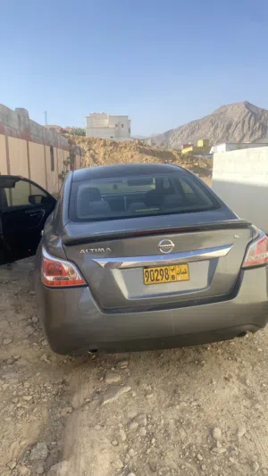 نيسان التيما 2014