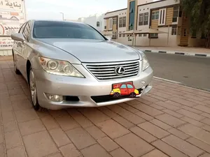 Lexus . LS . 20113