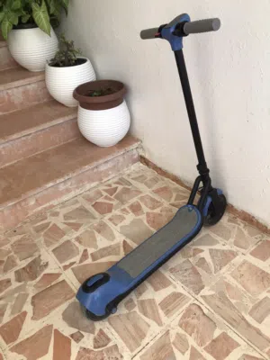 سكوتر بحالة الوكالة استعمال خفيف