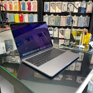 MacBook Pro 2019 i5 16G Ram 1TB Memory