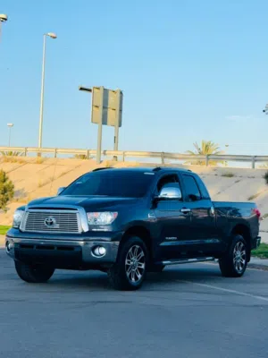 Used Toyota Tundra in Tripoli