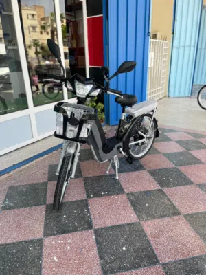 دراجة هوائية وكهربائية