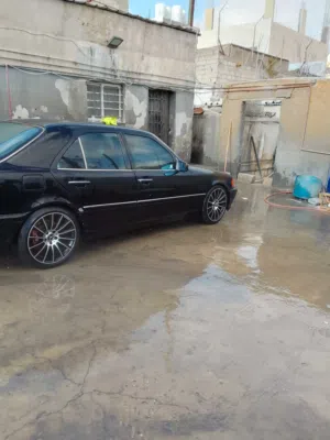 مرسيدس c200
