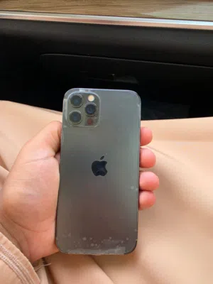 iPhone 12 Pro 256GB ايفون 12برو الهاتف ماعليه اي كلام اموره كلها فوق السليم نضيف جدا جدا اقرأ الوصف
