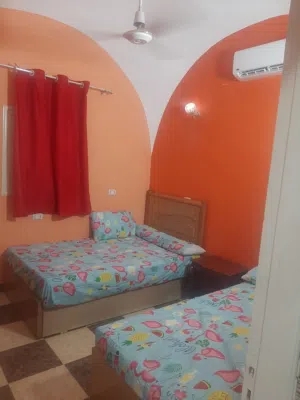 شقه غرفتين وصاله للايجار اليومي في الجونه من المالك مباشر السعر متغير في المناسبات ولاعياد