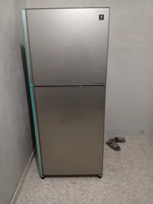 ثلاجة وغسالة للبيع