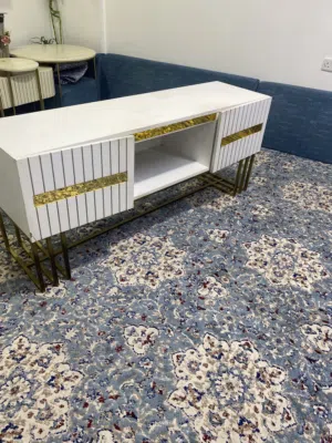 للبيع طاوله نضيفه بيعه سريعه