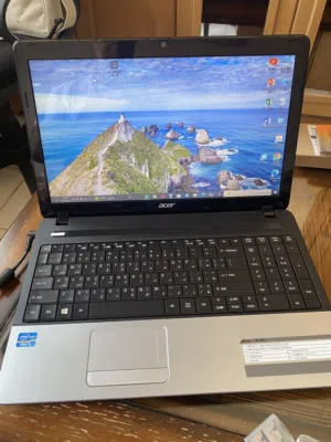 Windows Acer for sale  in Hawally